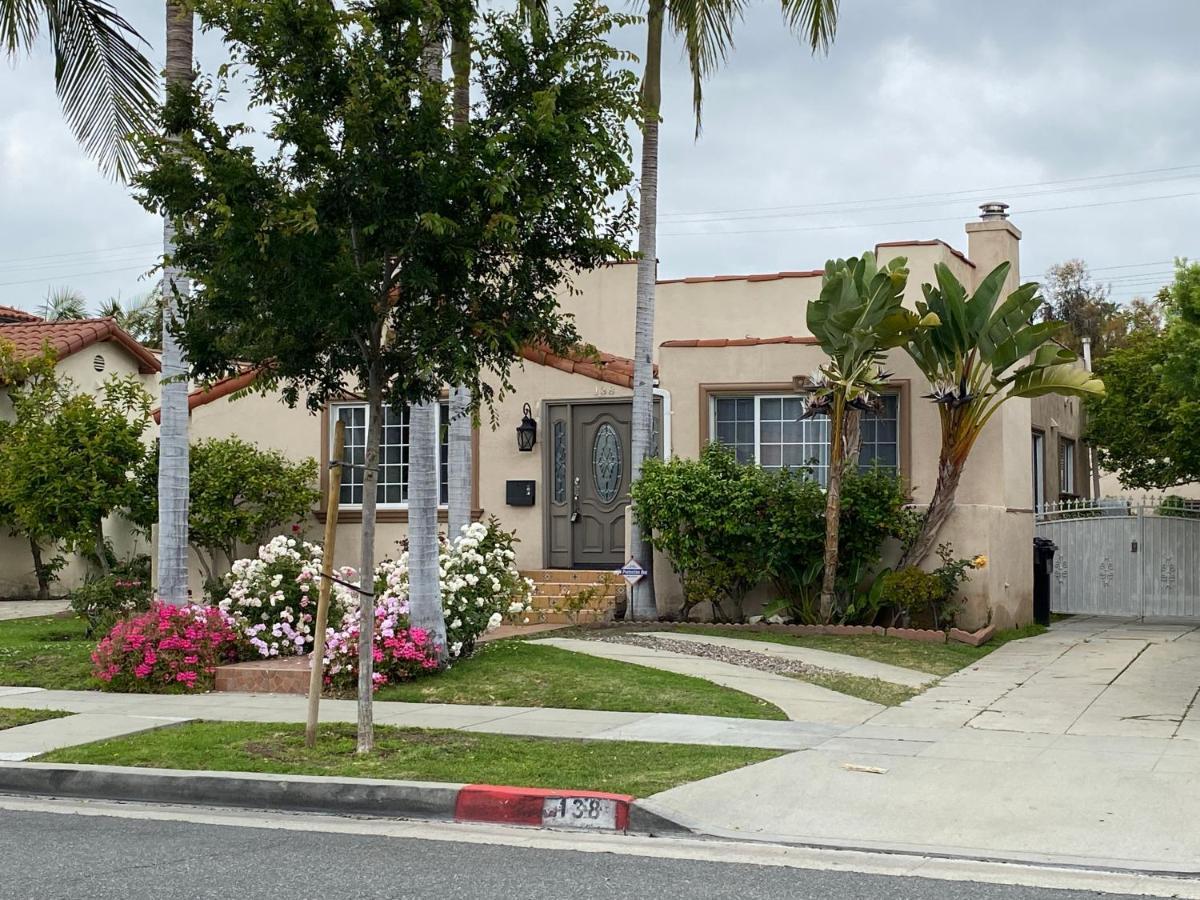 2 Bedroom In Beverly Hills With Jacuzzi Сasa de vacaciones Los Ángeles